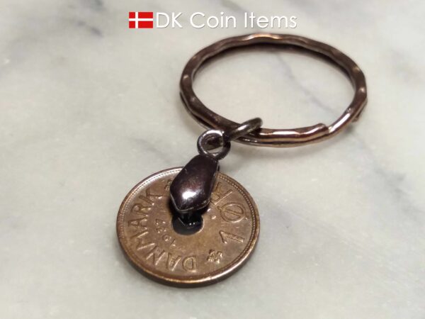 Denmark 1937 C coin keychain. 87 year old Danish 1 ore coin pendant