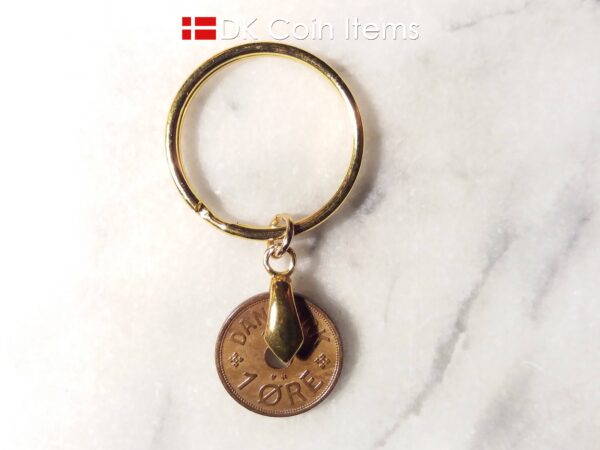 Denmark 1940 C coin keychain. 84 year old Danish 1 ore as coin pendant