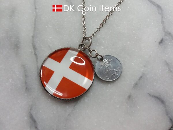 Denmark 1969 R coin + cabochon pendant necklace. 55 year old Danish 1 ore coin. Flag picture.