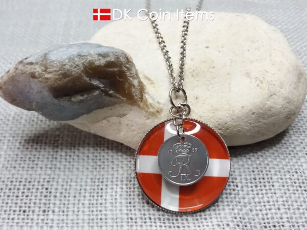 Denmark 1969 R coin + cabochon pendant necklace. 55 year old Danish 1 ore coin. Flag picture.