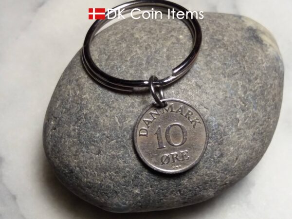 Denmark 1952 R coin keychain. 72 year old Danish 10 ore as coin pendant