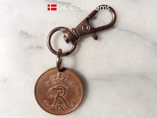 Denmark 1971 R coin charm. 53 year old Danish 2 ore copper plated coin pendant