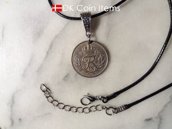 Denmark 1950 R coin necklace. 74 year old Danish 25 ore as coin pendant on bail