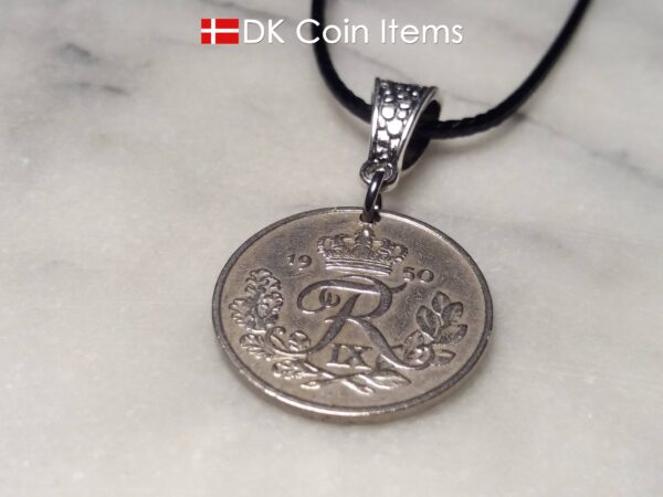 Denmark 1950 R coin necklace. 74 year old Danish 25 ore as coin pendant on bail