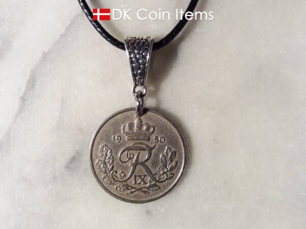 Denmark 1950 R coin necklace. 74 year old Danish 25 ore as coin pendant on bail