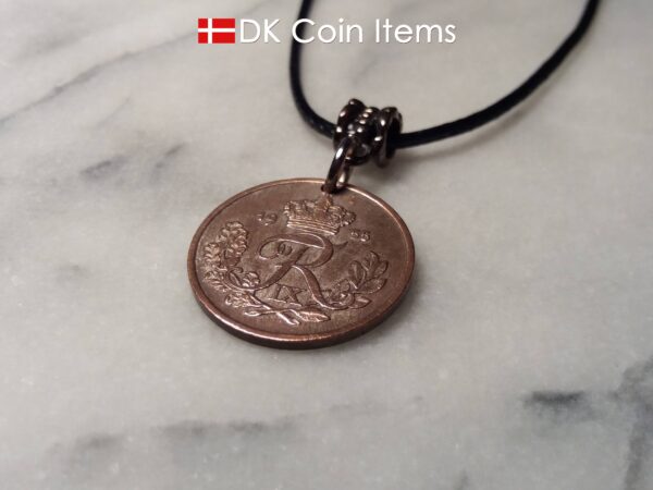 Denmark 1955 R coin necklace. 69 year old Danish 25 ore as coin pendant on bail