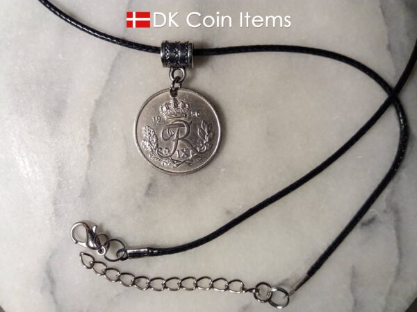 Denmark 1956 R coin necklace. 68 year old Danish 25 ore as coin pendant on bail