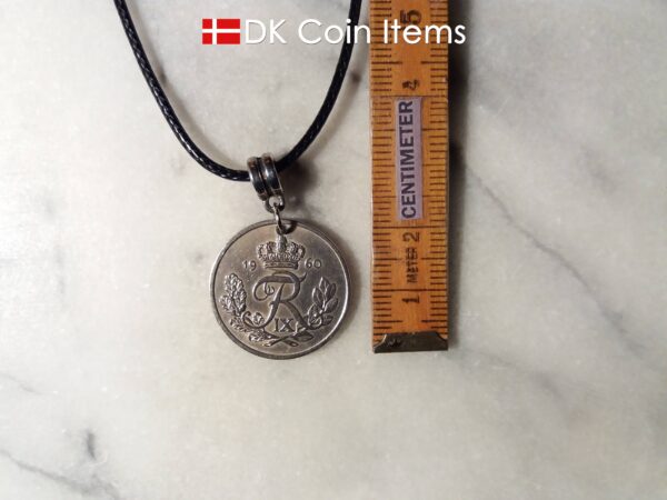 Denmark 1960 R coin necklace. 64 year old Danish 25 ore as coin pendant on bail