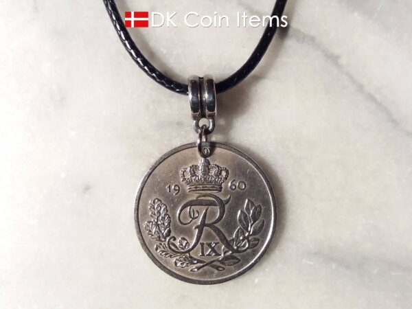 Denmark 1960 R coin necklace. 64 year old Danish 25 ore as coin pendant on bail