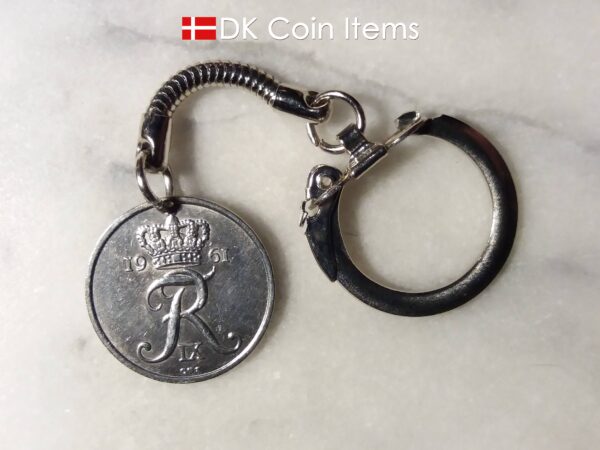 Denmark 1961 R coin keychain. 63 year old Danish 25 ore coin pendant on snake keyring