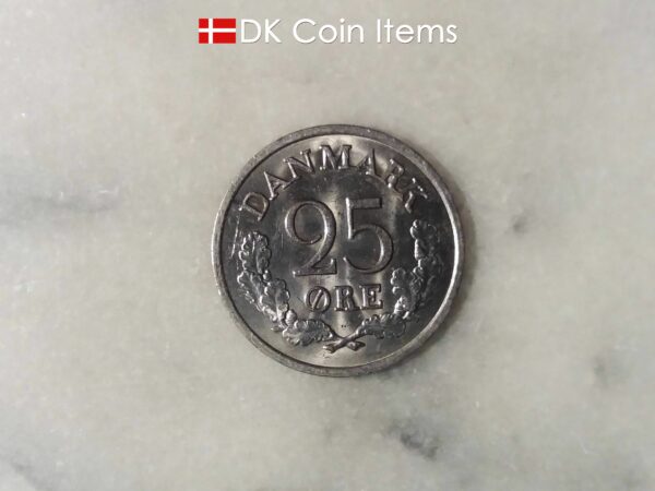 Danish 25 ore 1961. Vintage coin 63 year old. King Frederik IX of Denmark.