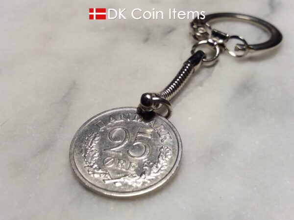 Denmark 1961 R coin keychain. 63 year old Danish 25 ore coin pendant on snake keyring