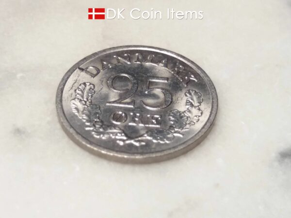 Danish 25 ore 1961. Vintage coin 63 year old. King Frederik IX of Denmark.