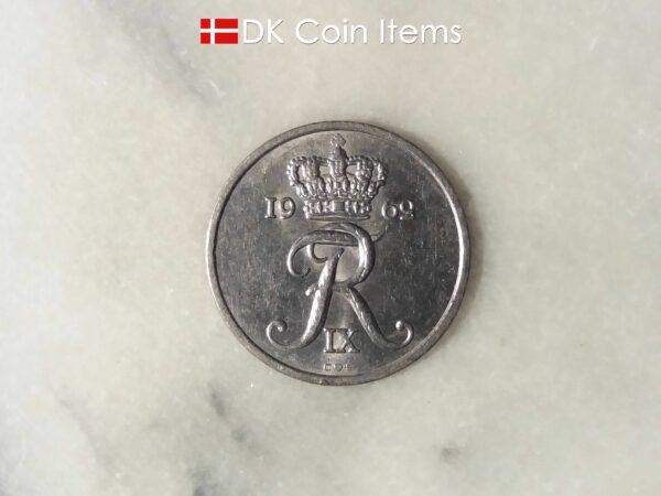 Danish 25 ore 1962. Vintage coin 62 year old. King Frederik IX of Denmark.