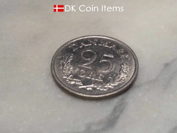 Danish 25 ore 1962. Vintage coin 62 year old. King Frederik IX of Denmark.