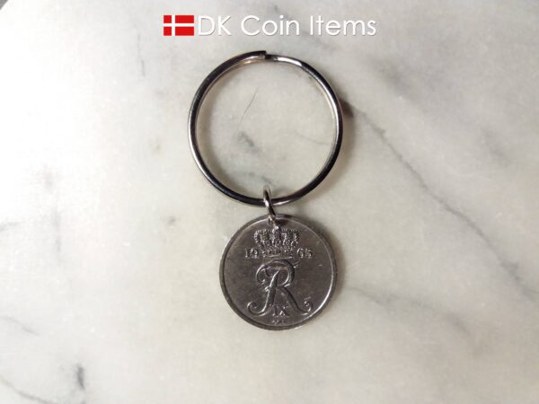 Denmark 1965 coin pendant keychain. 59 year old Danish 25 ore coin pendant with R initial