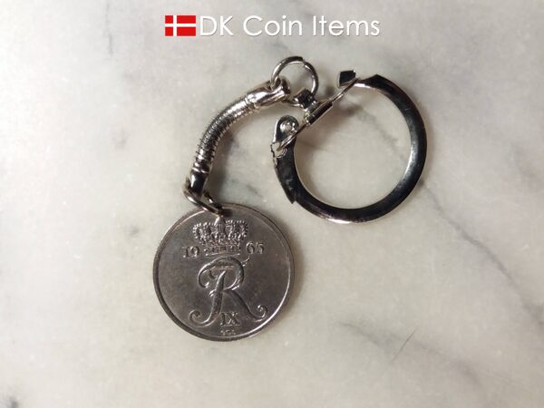 Denmark 1965 R coin keychain. 59 year old Danish 25 ore coin pendant on snake keyring