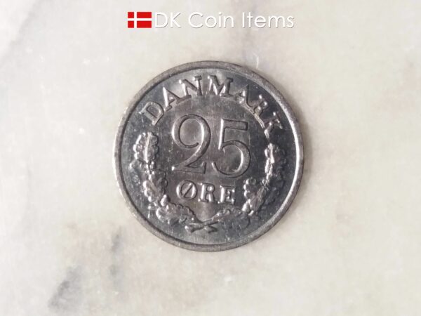 Danish 25 ore 1965. Vintage coin 59 year old. King Frederik IX of Denmark.