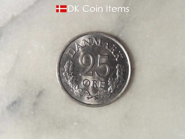 Danish 25 ore 1966. Vintage coin 58 year old. King Frederik IX of Denmark.