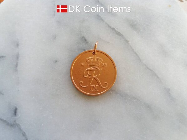 Denmark 1959 R coin pendant necklace. 65 year old Danish 5 ore. Copper coated coin charm.