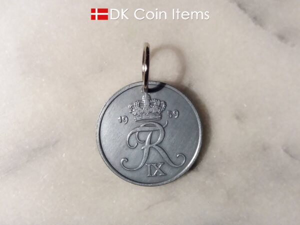 Denmark 1959 R coin pendant necklace. 65 year old Danish 5 ore coin charm