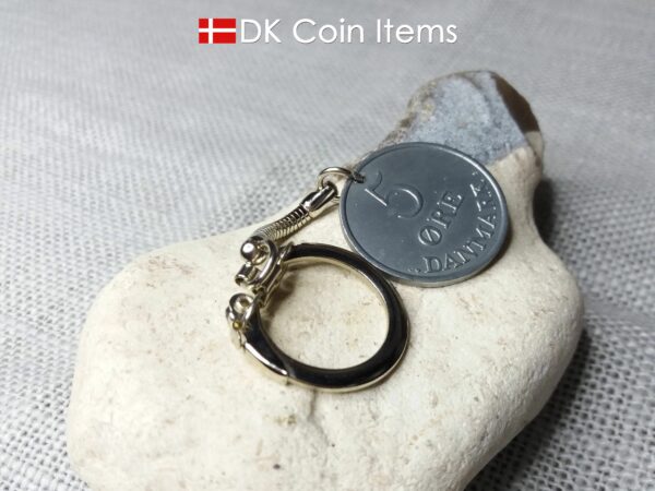 Denmark 1959 R coin keychain. 65 year old Danish 5 ore coin pendant on snake keyring