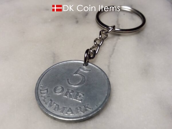 Denmark 1960 R coin keychain. 64 year old Danish 5 ore as coin pendant