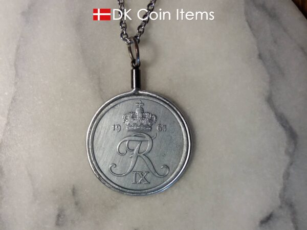 Denmark 1963 R coin necklace. 61 year old Danish 5 ore as coin pendant