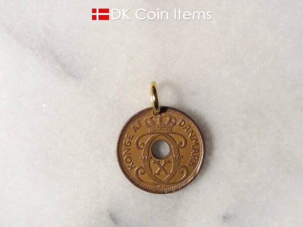 Denmark 1937 C coin pendant necklace. 87 year old Danish copper 1 ore