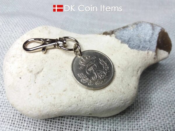 Denmark 1957 R coin keychain. 67 year old Danish 25 ore coin pendant on trigger clip