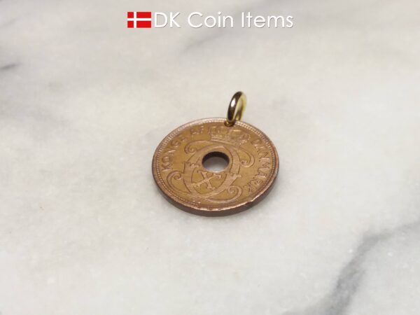 Denmark 1937 C coin pendant necklace. 87 year old Danish copper 1 ore