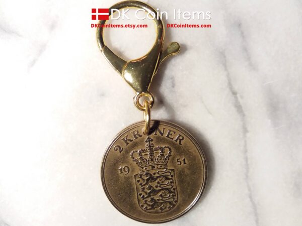 Denmark 1951 coin keychain with Coat of Arms. 73 year old golden big Danish 2 kroner as coin pendant