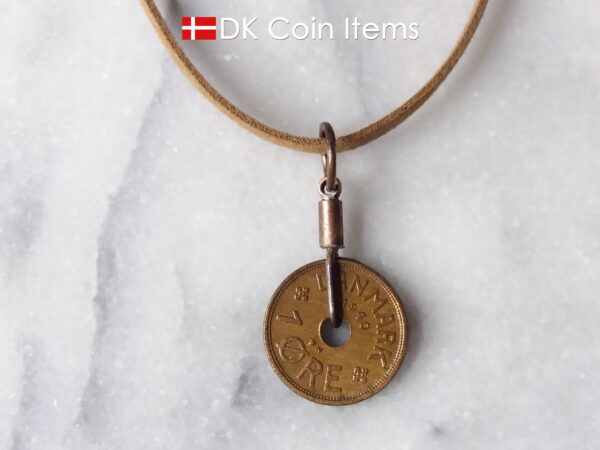 Denmark 1940 C coin necklace. 84 year copper 1 ore coin pendant in copper wire. Antique Danish coin souvenir.