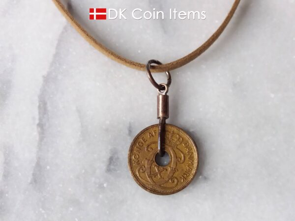 Denmark 1940 C coin necklace. 84 year copper 1 ore coin pendant in copper wire. Antique Danish coin souvenir.