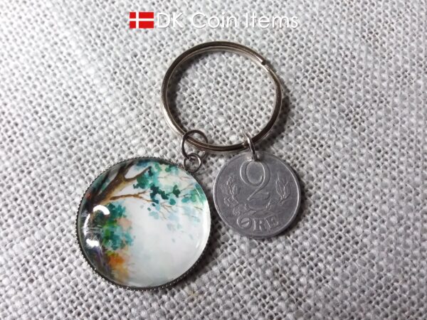 Denmark coin keychain. 2 ore C initial 1941 coin + cabochon with Tree on a hill picture.