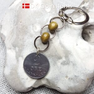 Denmark 2 ore coin pendant keychain. Danish 1970 R initial coin. Green beads chain.