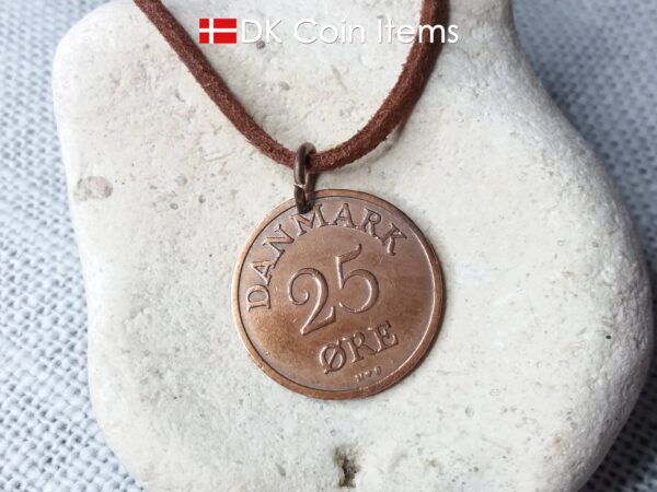 Denmark 1950 R coin necklace. 74 year 25 ore coin pendant. 74th birthday gift. Danish vintage coin souvenir. Copper plated.