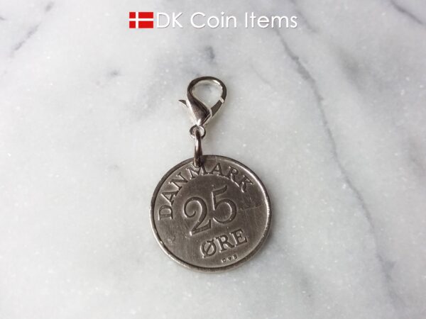 Denmark 1956 R coin charm. 68 year old Danish 25 ore as coin pendant on lobster claw. Danish vintage coin souvenir.