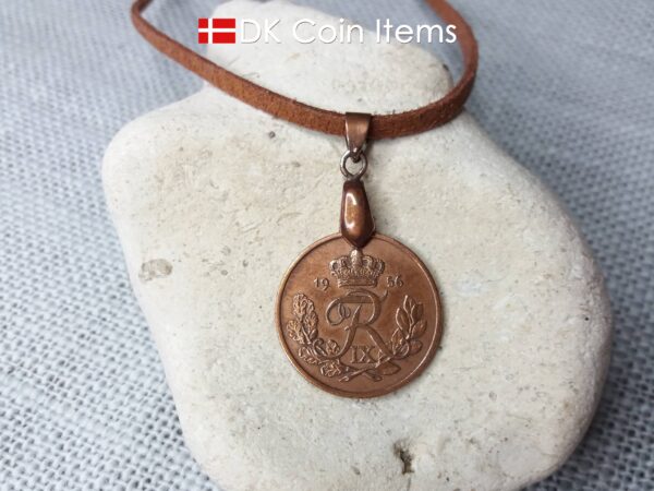 Denmark 1956 R coin necklace. 68 year old Danish 25 ore as coin pendant on pinch bail. Danish vintage coin souvenir.