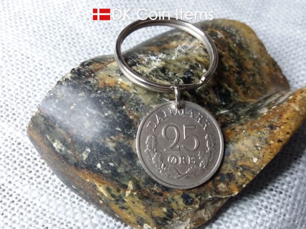 Denmark 1962 R initial coin keychain. 62 year old Danish 25 ore coin pendant. Danish vintage souvenir.