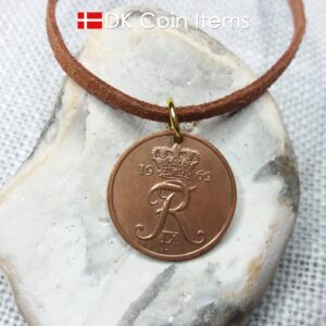 Denmark 62 year old R coin necklace. Danish 25 ore 1962 coin pendant - decoratively copper plated coin