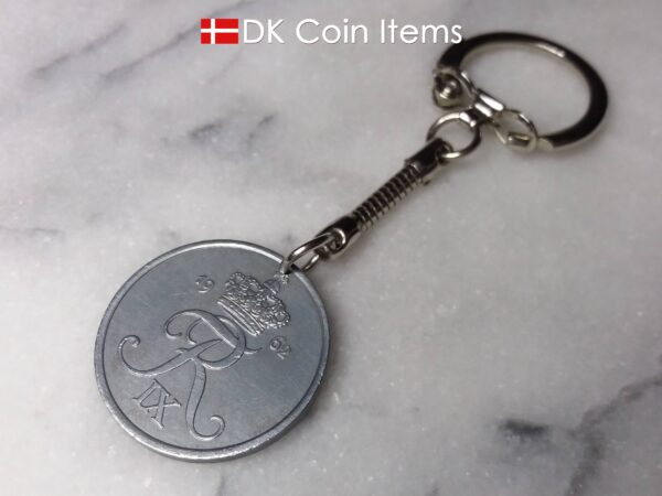 Denmark 1962 R initial coin keychain. 62 year old Danish 5 ore as coin pendant on snake keyring.