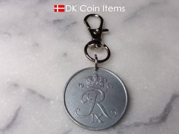 Denmark 1962 R initial coin keychain. 62 year old Danish 5 ore as coin pendant on trigger clip.