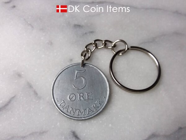 Denmark 1962 R initial coin keychain. 62 year old Danish 5 ore as coin pendant on keyring with chain.