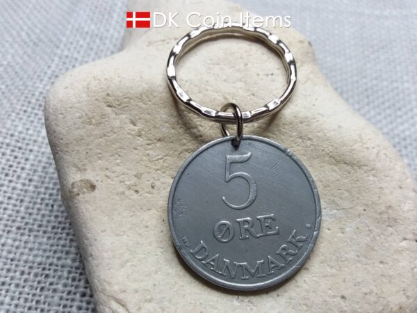 Danish 1952 coin keychain. 72 year old 5 ore coin pendant with Crown R-initial. DKCoinItems 40412-1