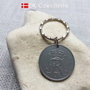 Danish 1952 coin keychain. 72 year old 5 ore coin pendant with Crown R-initial. DKCoinItems 40412-1