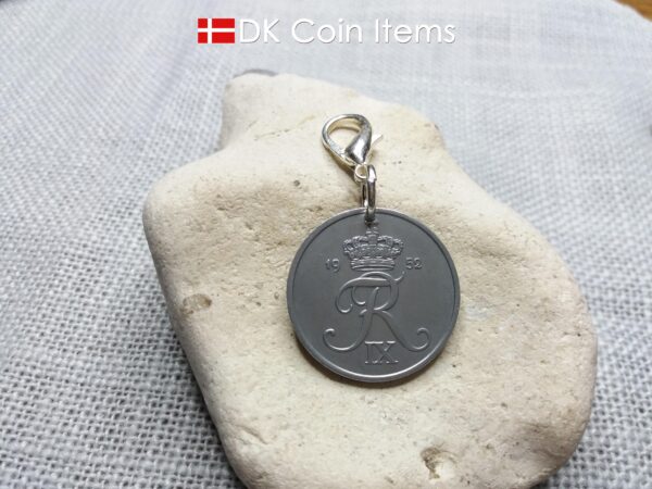 Danish 1952 coin charm. 72 year old 5 ore coin pendant with Crown R-initial. DKCoinItems 40412-2