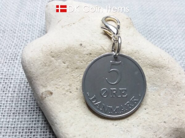 Danish 1952 coin charm. 72 year old 5 ore coin pendant with Crown R-initial. DKCoinItems 40412-2