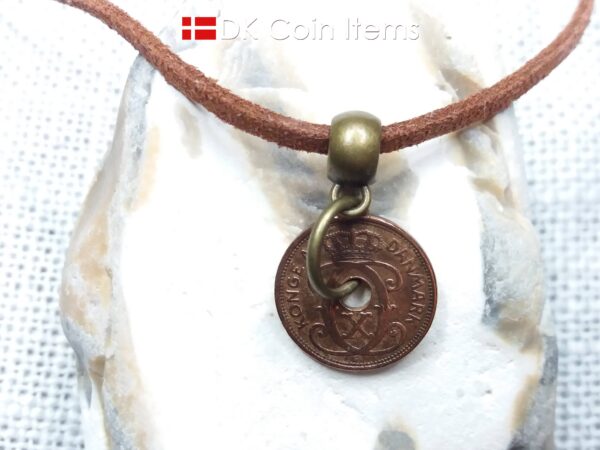 Denmark 1932 C coin necklace. 92 year 1 ore coin pendant. Antique Danish souvenir. Bronze plated bail and ring.