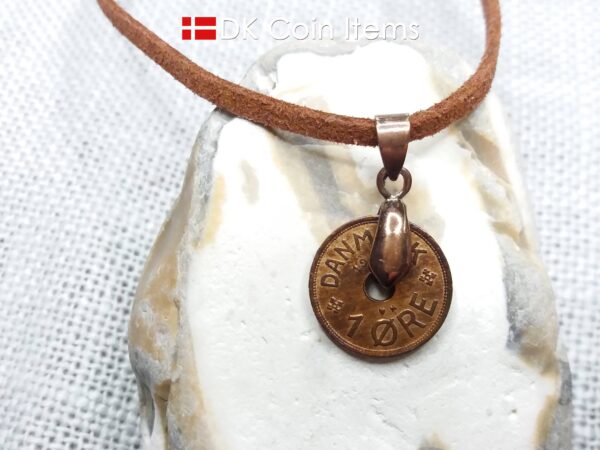 Denmark 1939 C coin necklace. 85 year 1 ore coin pendant. Antique Danish souvenir. Copper plated pinch bail.